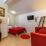 בית הארחה Beba - Peaceful Location 3*