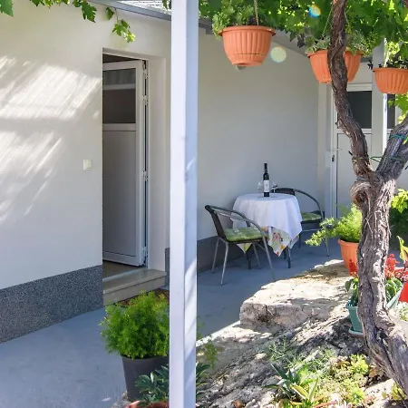 Beba - Peaceful Location 3*